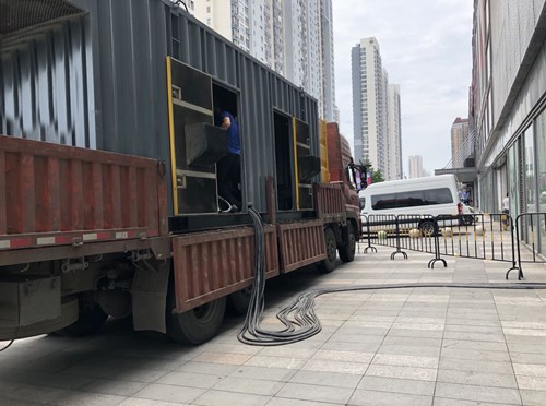 伊宁市柴油发电机空气滤清器在不同季节的更换周期是否有差异?